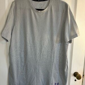 Men’s Under Armour Light Gray Short Sleeve Tee